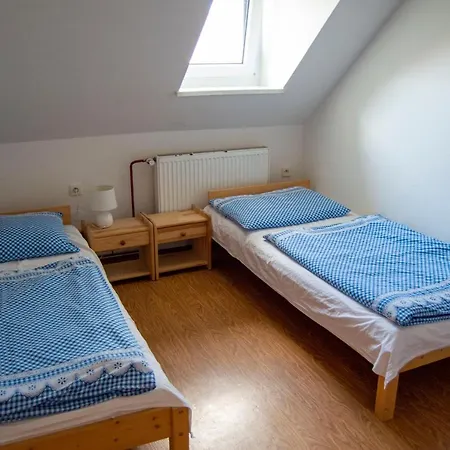 Holacký Vila *